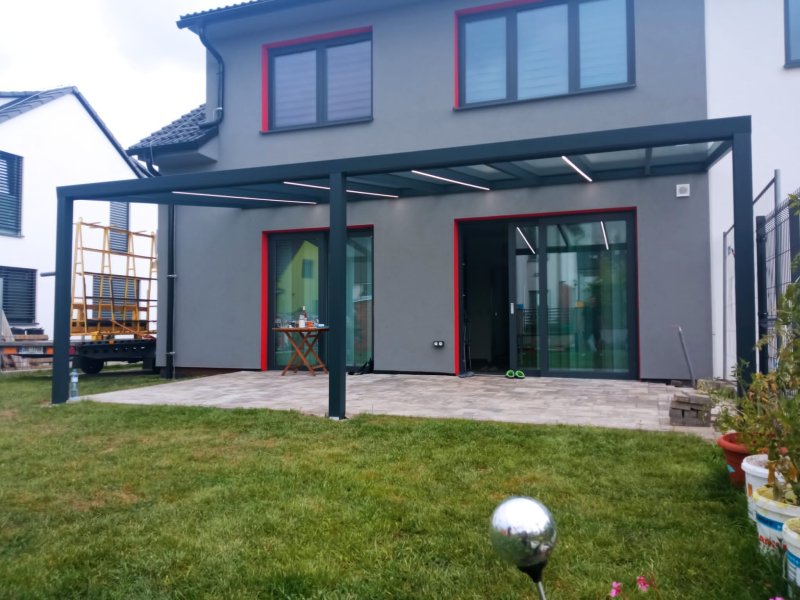 PERGOLA ESPACE DOPLNĚNÁ O LED OSVĚTLENÍ