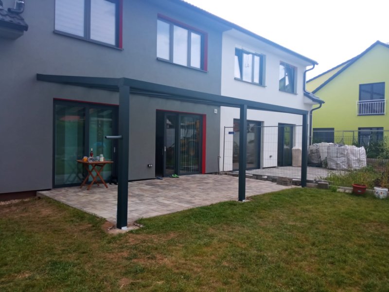 PERGOLA ESPACE DOPLNĚNÁ O LED OSVĚTLENÍ