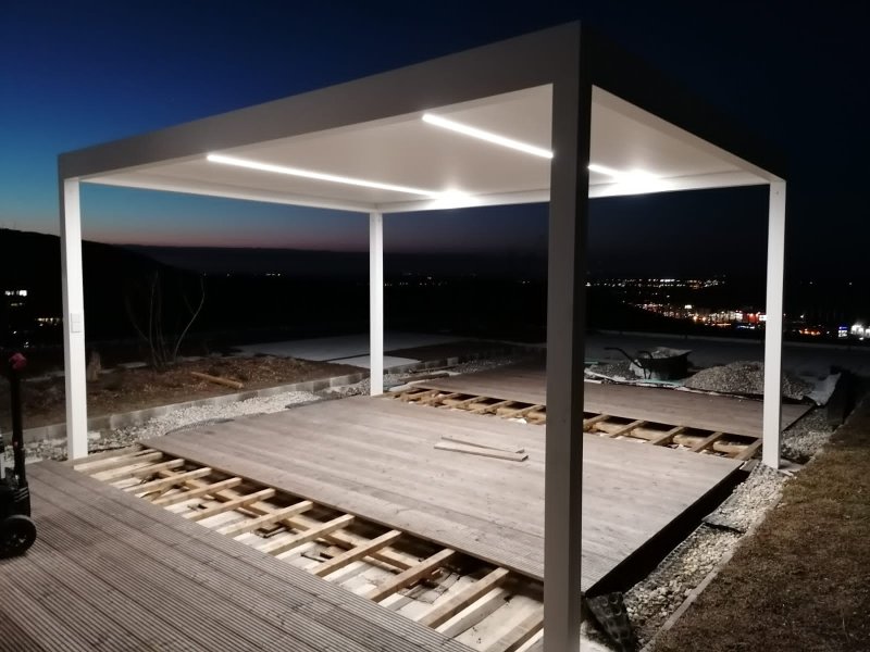 PERGOLA ALUX BIOclimatic S LED OSVĚTLENÍM