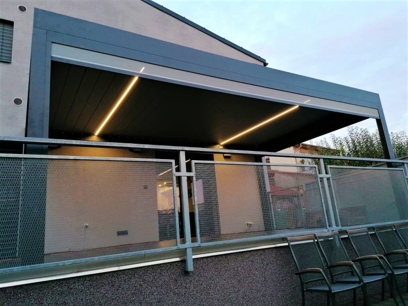 REALIZACE PERGOLY ALUX BIOclimatic S LED OSVĚTLENÍM