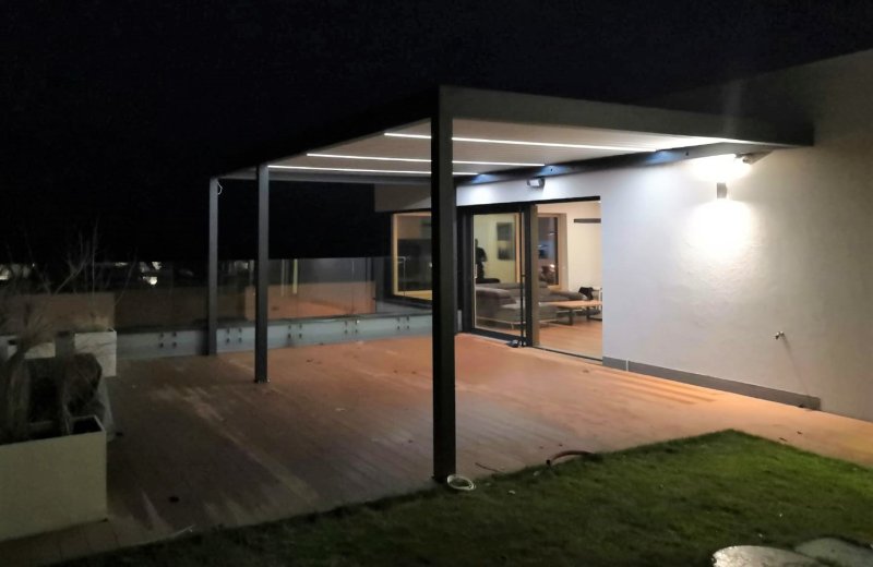 REALIZACE PERGOLY ALUX BIOclimatic S LED OSVĚTLENÍM