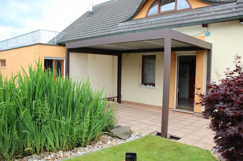 PERGOLA ALUX BIOclimatic V ATYPICKÉ BARVĚ